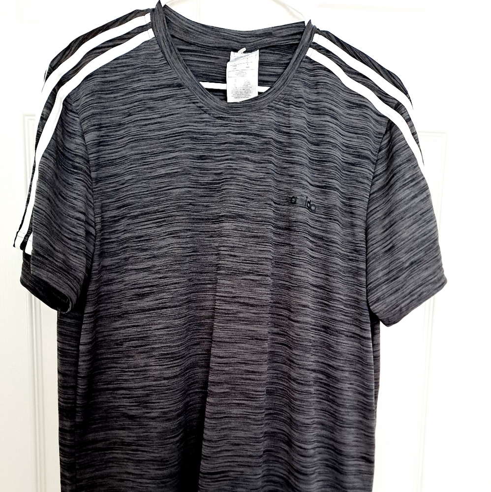 Adidas t-shirt